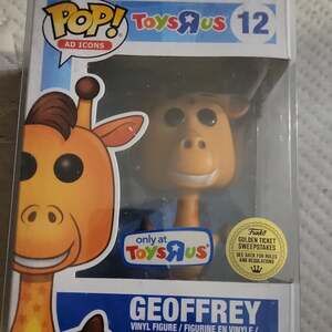 Funko Pop Ad Icons Geoffrey #12 Toys R Us Golden Ticket Exclusive
